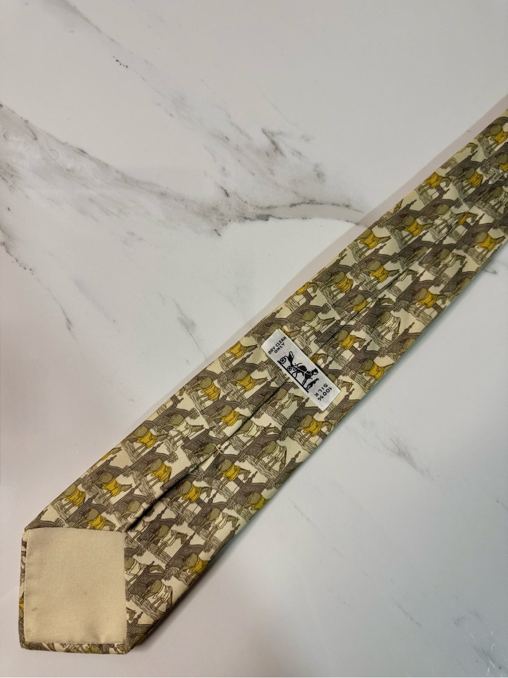 Hermes Silk Patterned Men's Tie in Yellow and Beige - Picture 3 of 9